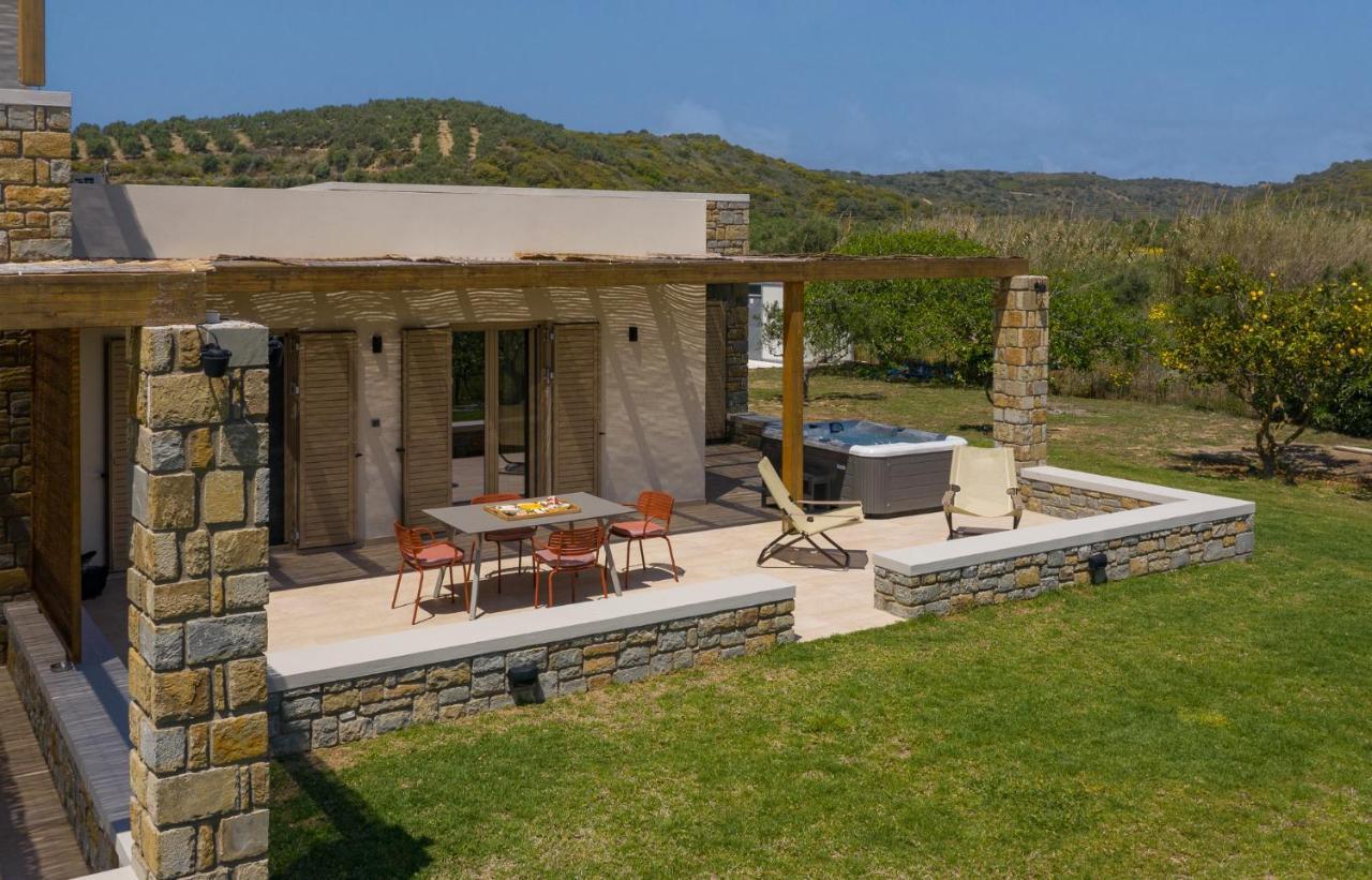 Quinta Essentia Suites Foiníki Exterior photo