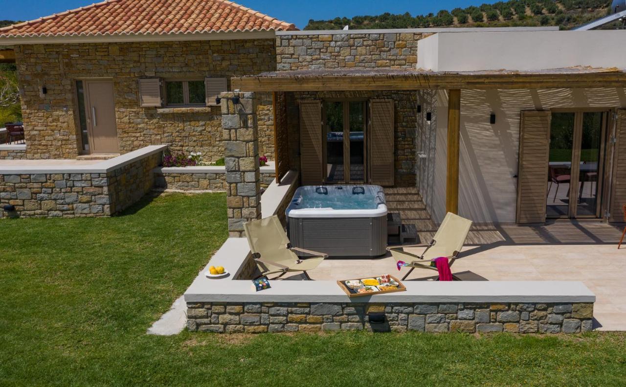 Quinta Essentia Suites Foiníki Exterior photo