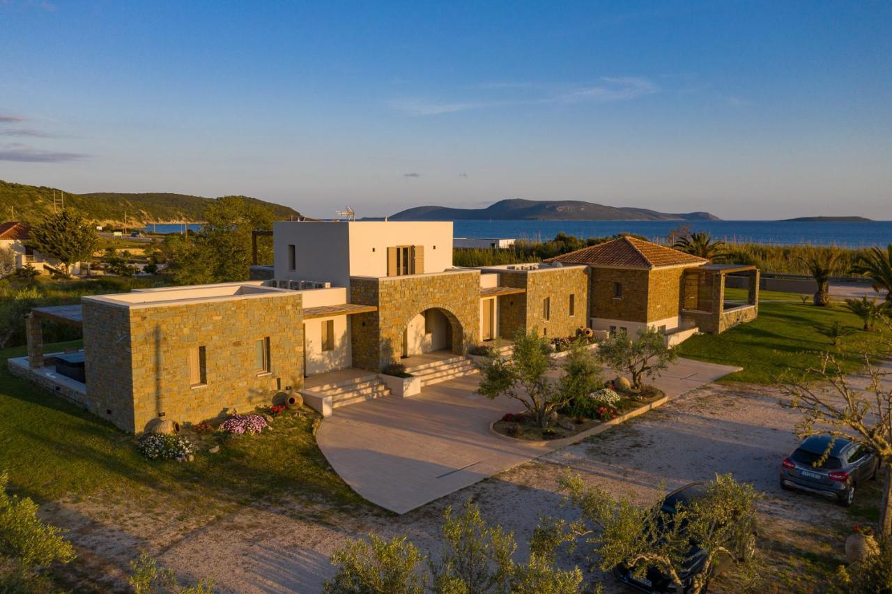 Quinta Essentia Suites Foiníki Exterior photo