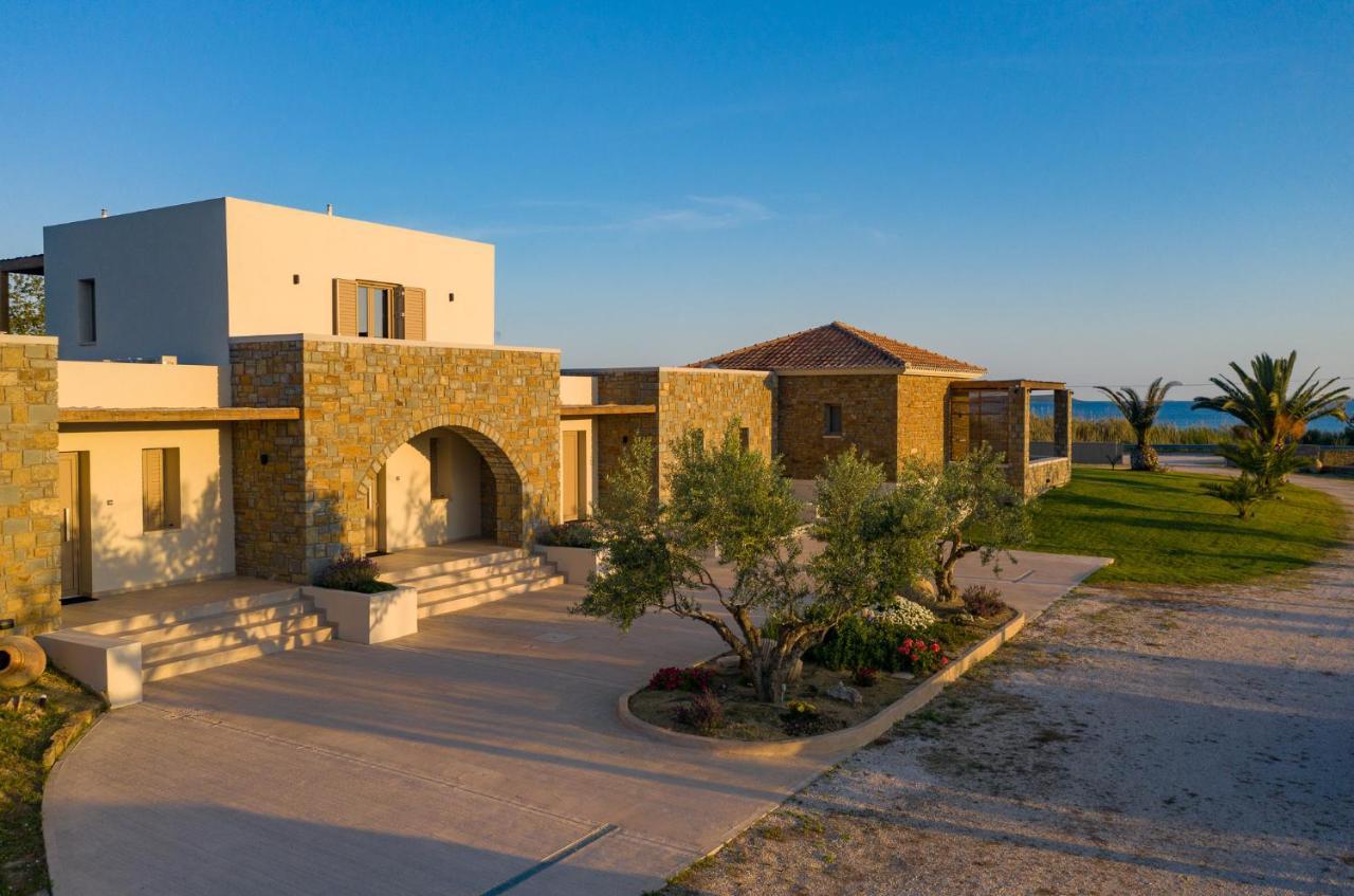 Quinta Essentia Suites Foiníki Exterior photo