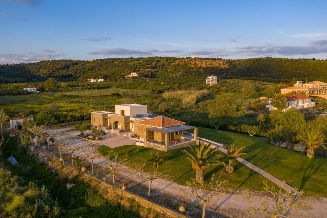 Quinta Essentia Suites Foiníki Exterior photo