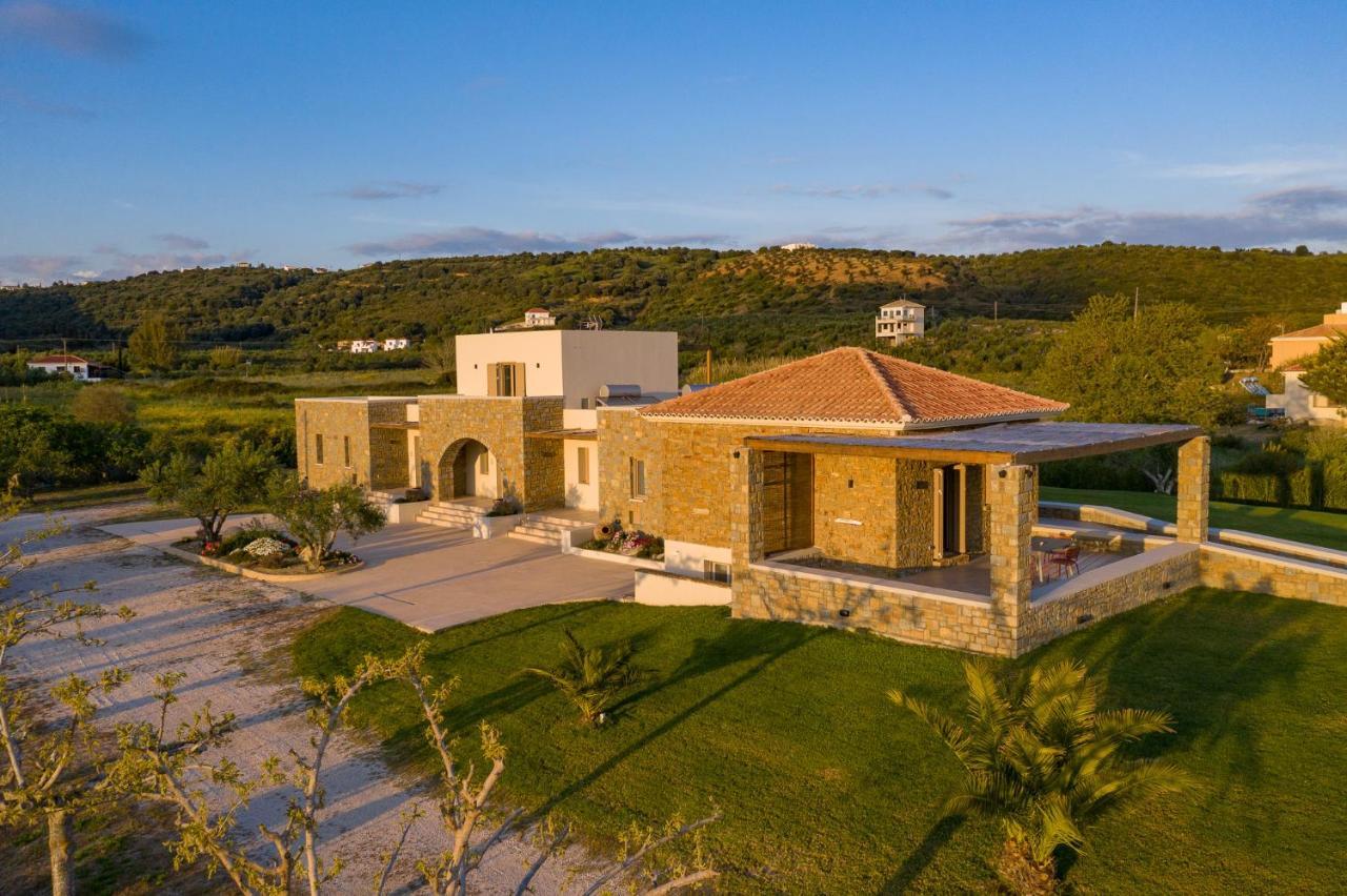 Quinta Essentia Suites Foiníki Exterior photo